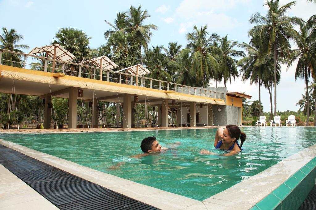 Ruwala Resort Kalkudah Eksteriør billede